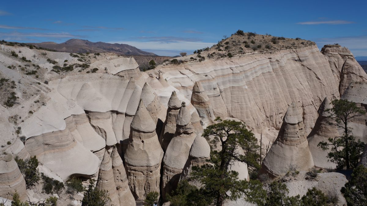 Willow Beach, AZ: Arizona Hot Springs and Emerald Cove | Charming Millers